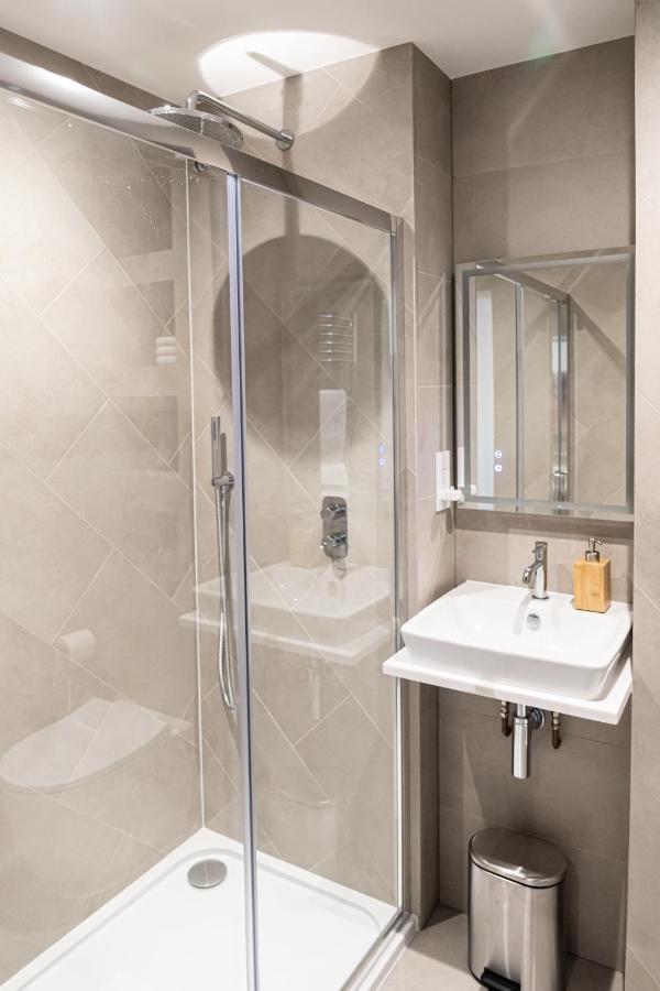 Amazing New Spacious Apartment In Se1 London Luaran gambar